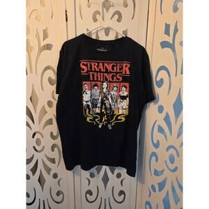Stranger Things Graphic T Shirt L Black Netflix Cast Logo Cotton Tee nwt